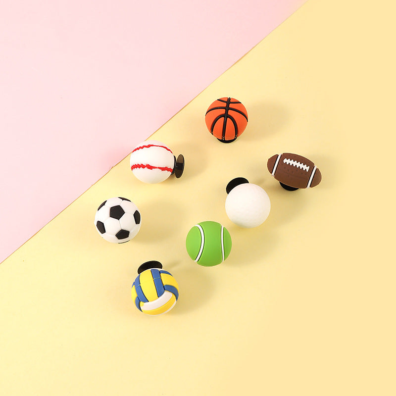 Creative mini soccer ball keychain/bag charm World Cup souvenir perfect as a birthday gift for male soccer fans.